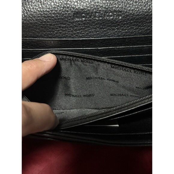 Michael Kors Black Pebble Leather Wallet Flap Closure Logo Classic Sophisticated - Picture 9 of 11